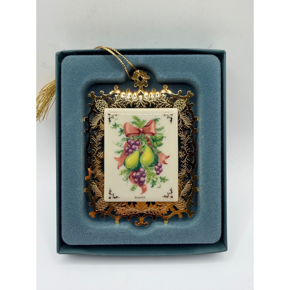 Lenox Fruit Harvest Ornament Gold Tone Filigree Ivory Porcelain‎ Pears Grapes